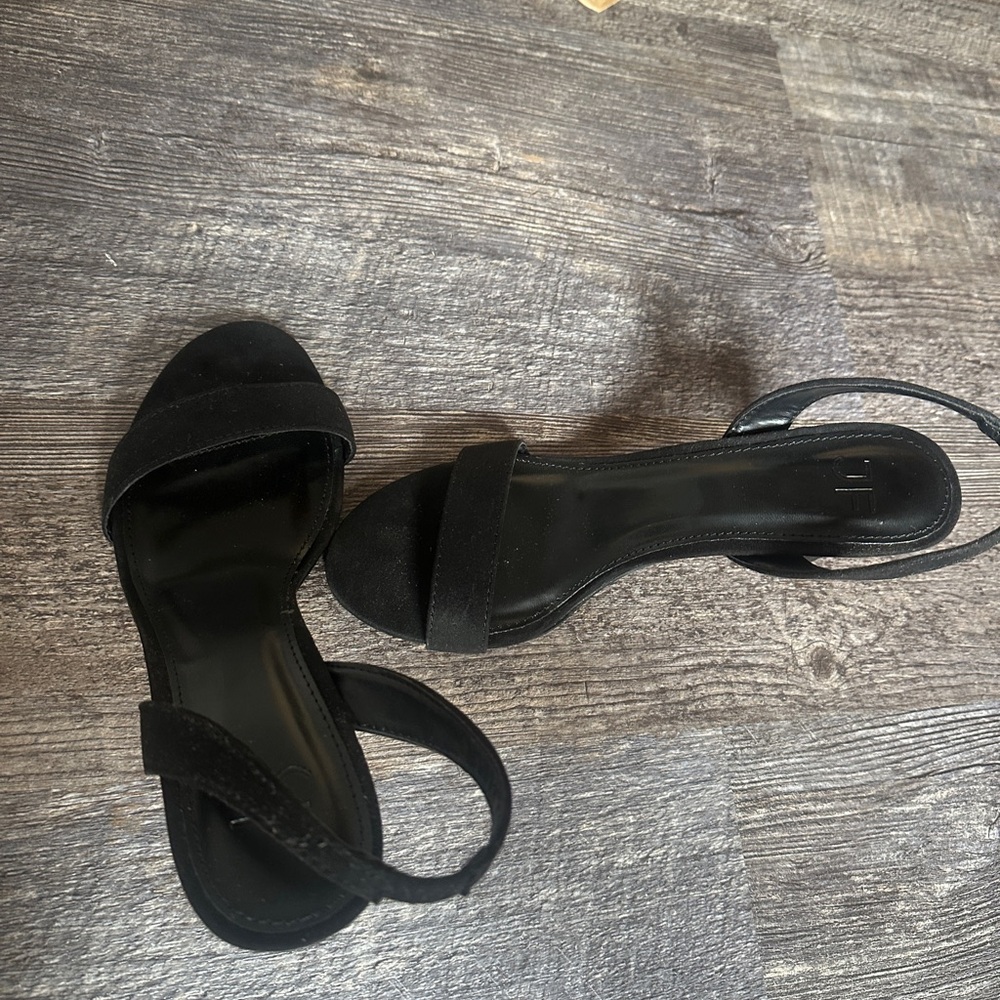Elegant Black Women's Sandals